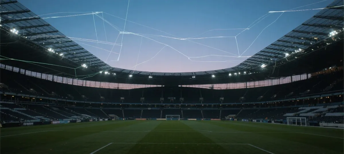 世界杯赛事氛围与数据叠加示意图